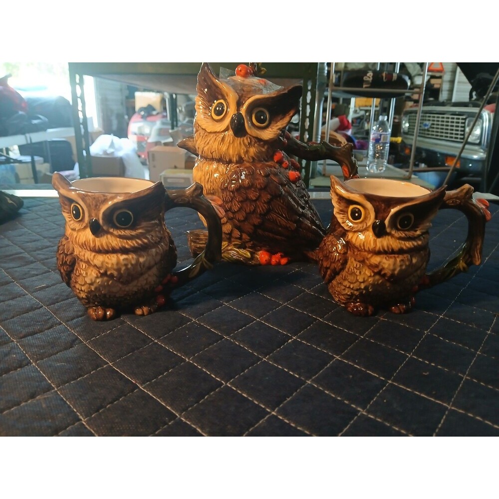 Cracker Barrel Owl Tea Pot & Coffee Mugs Set of 2